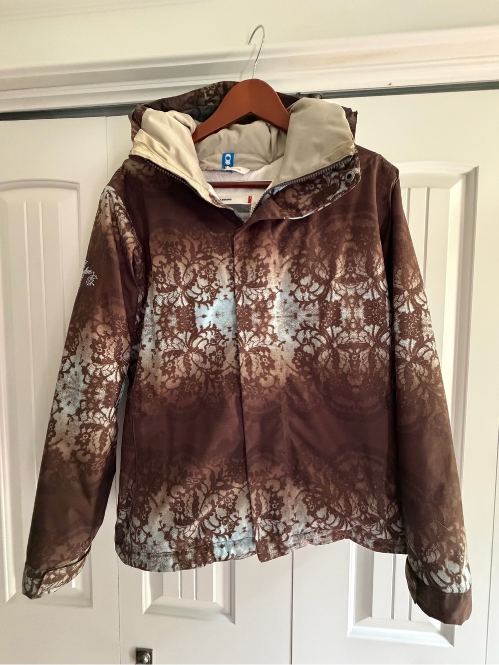 Bonfire hooded snowboarding jacket
